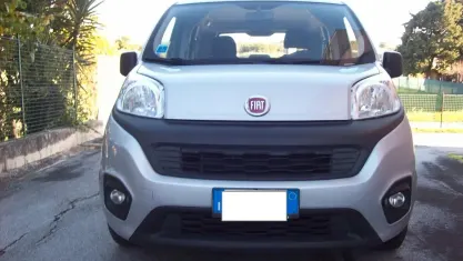 Usata Fiat Qubo Easy 80 CV (58 kW) 2018 Argento Monovolume