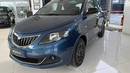Usata Lancia Ypsilon Gold 69 CV (50 kW) 2022 Utilitaria