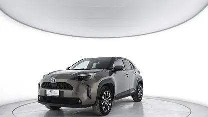 Usata Toyota Yaris Cross Active 92 CV (67 kW) 2022 Verde SUV