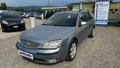 Usata Ford Mondeo Ghia 131 CV (96 kW) 2006 Grigio Station wagon