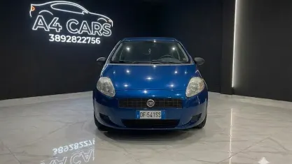Usata Fiat Grande Punto Dynamic 77 CV (56 kW) 2007 Blu Utilitaria