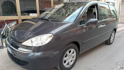 Grigio Usata 2007 Peugeot 807 Monovolume | 4490 € (Buon prezzo)