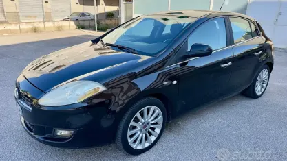 Usata Fiat Bravo Emotion 120 CV (88 kW) 2008 Marrone Utilitaria