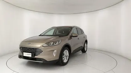 Grigio Usata 2020 Ford Kuga Titanium SUV | 17.950 € (Buon prezzo)