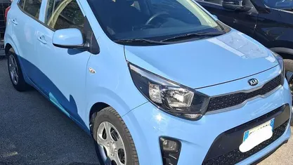 Blu/azzurro Usata 2018 Kia Picanto Active Due volumi | 9000 € (Buon prezzo)