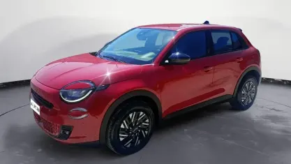 Usata Fiat 600E Red 114 kW (156 CV) 2023 Rosso SUV
