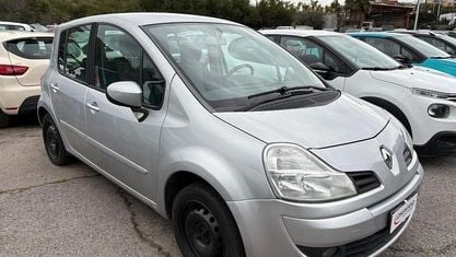 Usata Renault Modus Dynamique 85 CV (62 kW) 2009 Grigio Monovolume