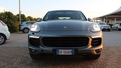 Usata Porsche Cayenne Platinum Edition 262 CV (192 kW) 2016 Grigio SUV