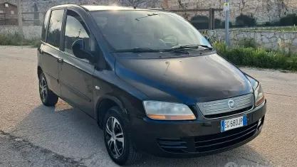 Usata Fiat Multipla Dynamic 103 CV (75 kW) 2011 Nero Monovolume