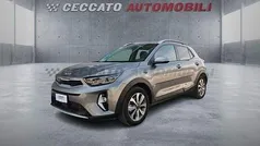 Grigio Usata 2024 Kia Stonic Style SUV | 15.295 € (Buon prezzo)