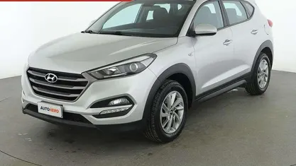 Argento Usata 2018 Hyundai Tucson SUV | 14.999 € (Buon prezzo)