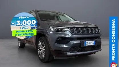 Usata Jeep Compass Summit 131 CV (96 kW) 2025 Grey graphite SUV
