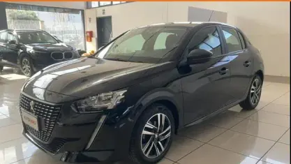 Usata Peugeot 208 Active 75 CV (55 kW) 2023 Nero Utilitaria