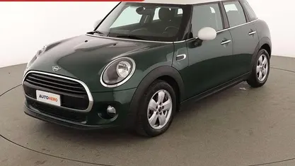 Usata Mini Cooper D 116 CV (85 kW) 2019 Verde Utilitaria
