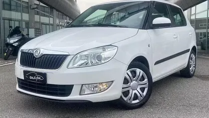 Usata Skoda Fabia 75 CV (55 kW) 2011 Berlina