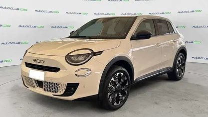 Usata Fiat 600 La Prima 101 CV (74 kW) 2025 SUV