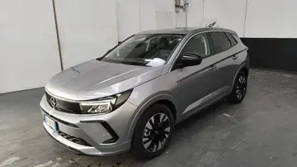 Begagnad Opel Grandland X Business Elegance 131 HK (96 kW) 2023 Grå SUV