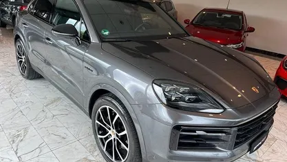 Usata Porsche Cayenne 470 CV (345 kW) 2024 SUV