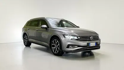 Usata VW Passat Executive 200 CV (147 kW) 2021 Grigio Station wagon
