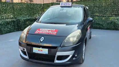 Usata Renault Scénic 110 CV (80 kW) 2010 Grigio Monovolume