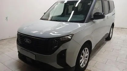 Usata Ford Tourneo Courier Titanium 126 CV (92 kW) 2024 Monovolume