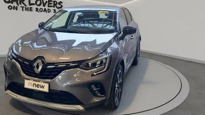 Usata Renault Captur Techno 101 CV (74 kW) 2023 Grigio scuro SUV
