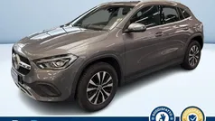 Grigio metallizzato Usata 2022 Mercedes GLA200 SUV | 32.700 € (Ottimo prezzo)