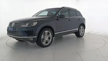 Usata VW Touareg Executive 204 CV (150 kW) 2016 Blu scuro SUV