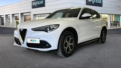 Usata Alfa Romeo Stelvio Super 190 CV (139 kW) 2022 Bianco SUV