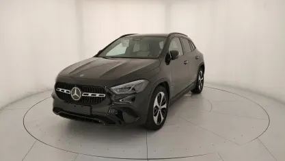 Nuova Mercedes GLA200 Advanced Plus 150 CV (110 kW) 2026 Nero cosmo metallizzato SUV
