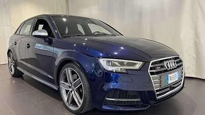 Usata Audi S3 Comfort 310 CV (228 kW) 2018 Blu Berlina