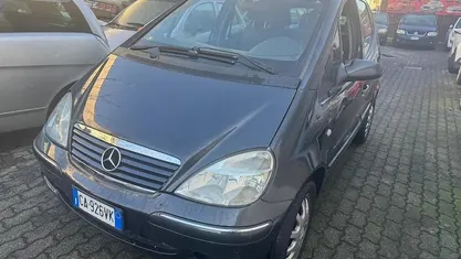 Gray Usata 2002 Mercedes A140 Monovolume | 950 € (Buon prezzo)