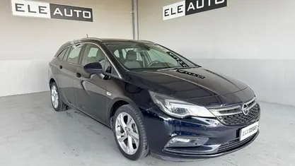Usata Opel Astra Dynamic 150 CV (110 kW) 2019 Grigio scuro Station wagon