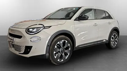 Usata Fiat 600 La Prima 101 CV (74 kW) 2025 SUV