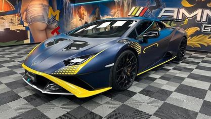 Usata Lamborghini Huracán 639 CV (469 kW) 2023 Blu Coupé