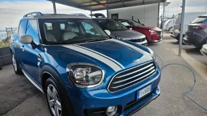 Usado Mini Cooper D Countryman 150 HP (110 kW) 2019 Azul SUV
