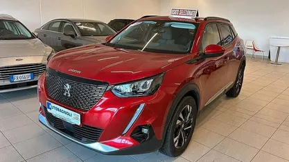 Usata Peugeot 2008 Allure 101 CV (74 kW) 2021 Rosso SUV