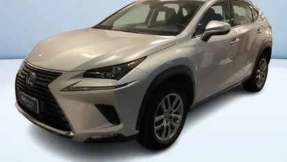 Grigio metallizzato Usata 2019 Lexus NX300h Executive Line SUV | 26.000 € (Super prezzo)