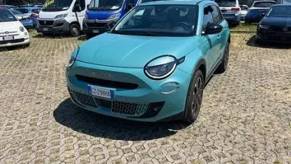 Usata Fiat 600 La Prima 110 CV (80 kW) 2025 Azzurro SUV