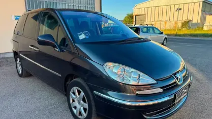 Usata Peugeot 807 136 CV (100 kW) 2011 Grigio Monovolume