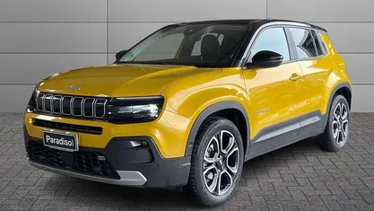 Usata Jeep Avenger Summit 101 CV (74 kW) 2023 Oro SUV