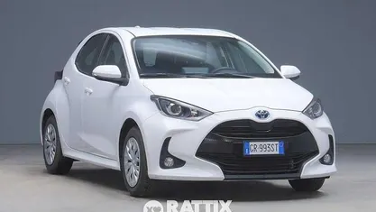 Usata Toyota Yaris Hybrid Business Edition 92 CV (67 kW) 2023 Bianco Utilitaria