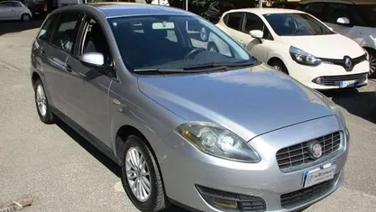 Argento Usata 2008 Fiat Croma Dynamic Station wagon | 3900 € (Buon prezzo)