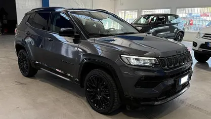 Usata 2023 Jeep Compass SUV | 17.900 € (Super prezzo)