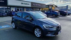 Grigio Usata 2021 Renault Clio V Zen Tre volumi | 11.900 € (Buon prezzo)