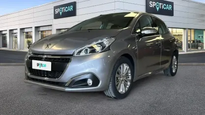 Usata Peugeot 208 Allure 83 CV (61 kW) 2019 Utilitaria