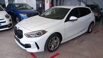 Usata BMW 118 M Sport 149 CV (109 kW) 2022 Bianco Utilitaria