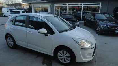 Bianco Usata 2010 Citroën C3 Tre volumi | 3900 € (Buon prezzo)