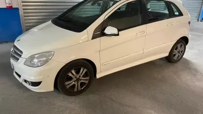 Usata Mercedes B180 Executive 116 CV (85 kW) 2011 Bianco Utilitaria