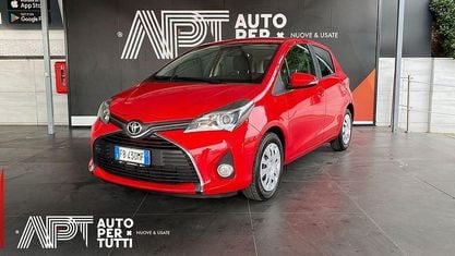 Gebraucht Toyota Yaris Active 69 PS (50 kW) 2016 Blau Kleinwagen